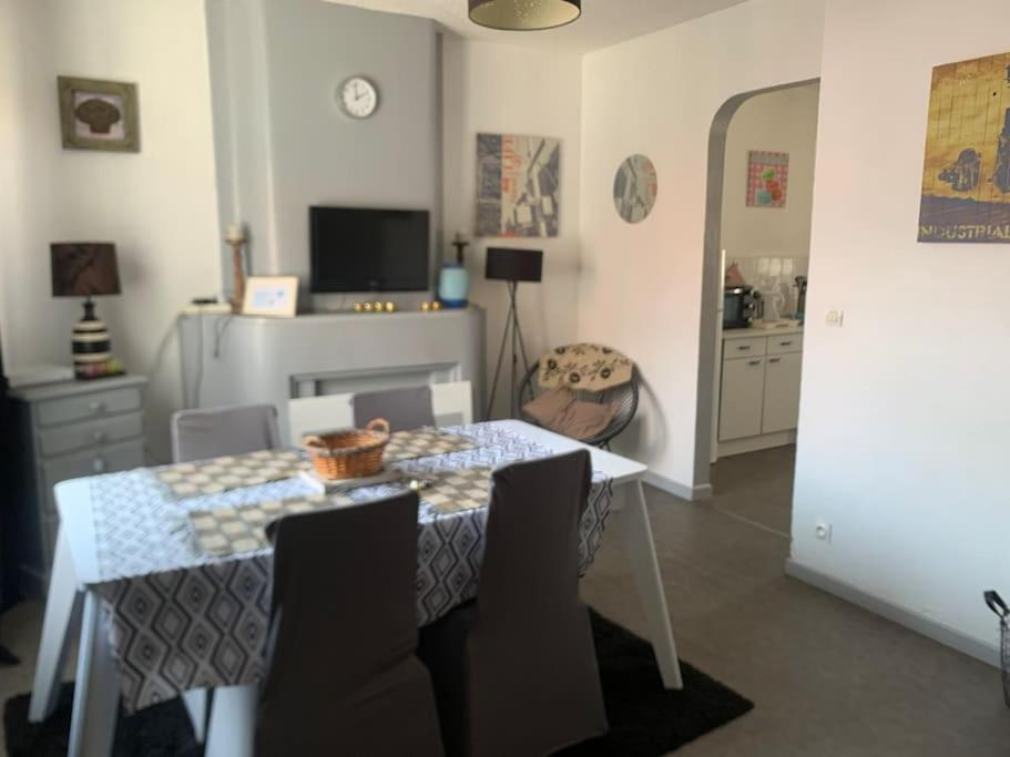 Apartment Proche De La Rue Saint Jean *